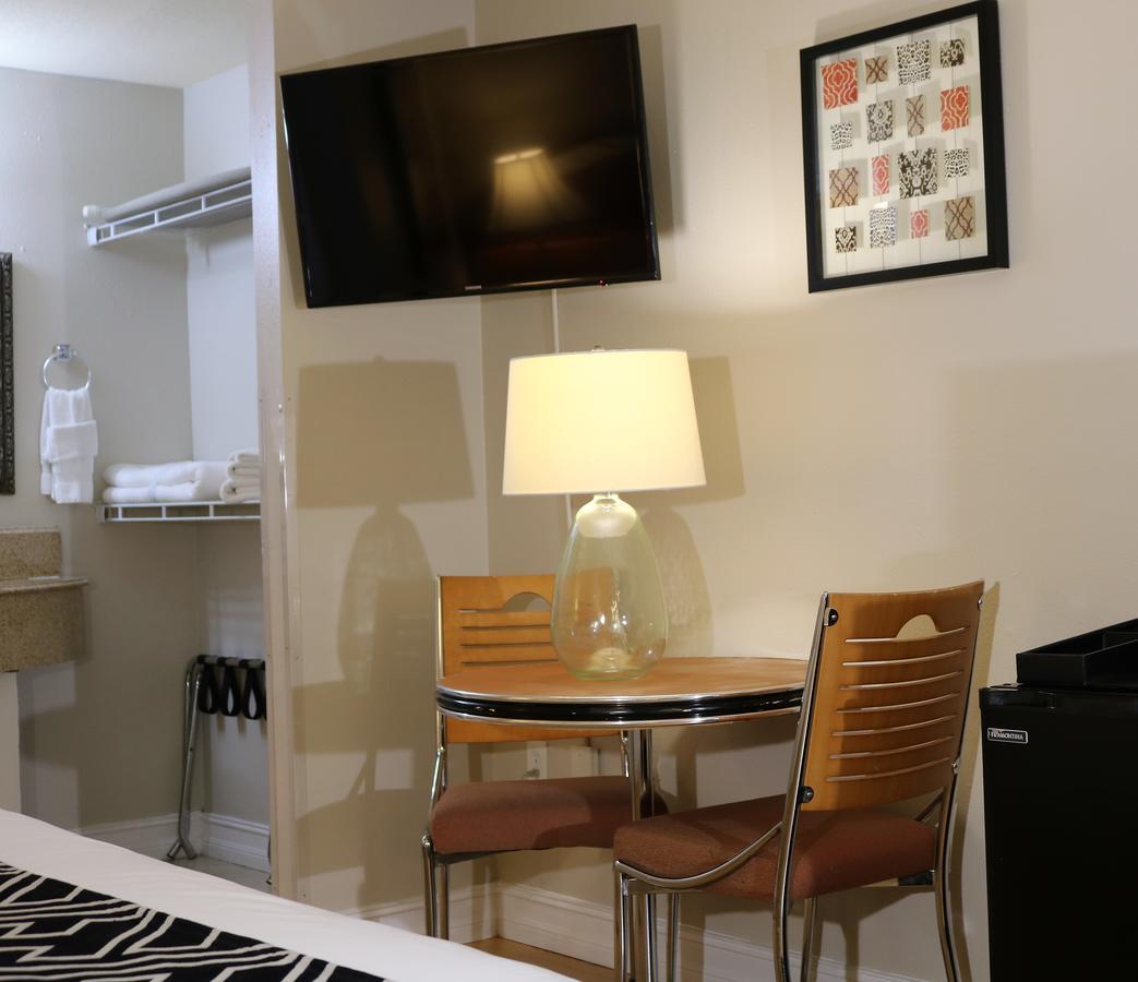 Monte Carlo Inn- Near Disney Kissimmee Bagian luar foto